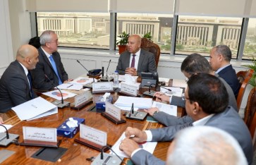 اجتماع الفريق كامل الوزير مع مسؤولى شركة ألستوم اجتماع الفريق كامل الوزير مع مسؤولى شركة ألستوم