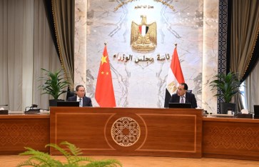 جلسة مباحثات موسعة بين رئيس الوزراء المصري ونظيره الصيني جلسة مباحثات موسعة بين رئيس الوزراء المصري ونظيره الصيني