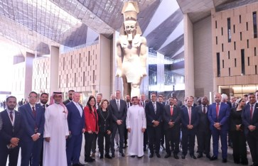 جولة الضيوف فى المتحف المصرى الكبير جولة الضيوف فى المتحف المصرى الكبير