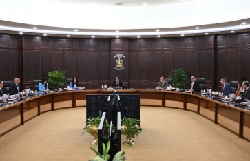 اجتماع رئيس الوزراء لدعم المشروعات الصغيرة والمتوسطة اجتماع رئيس الوزراء لدعم المشروعات الصغيرة والمتوسطة