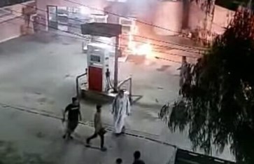 حريق في محطة بنزين بقرية سرسنا حريق في محطة بنزين بقرية سرسنا