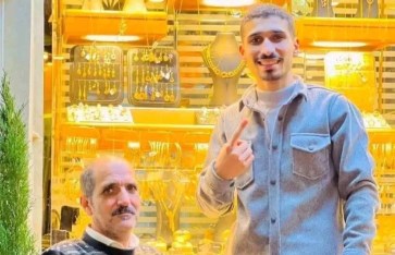 أحمد المسلماني تاجر الذهب ووالده  أحمد المسلماني تاجر الذهب ووالده