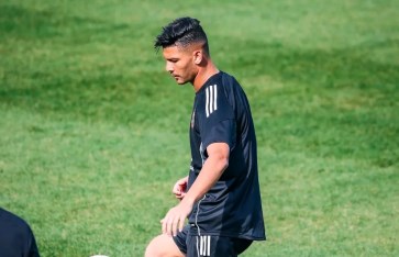 أشرف داري  أشرف داري