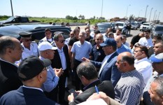 الفريق كامل الوزير.  الفريق كامل الوزير.