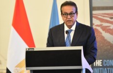 الدكتور خالد عبد الغفار