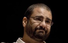 علاء عبد الفتاح 