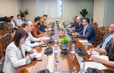 رئيس هيئة المنطقة الاقتصادية لقناة السويس يستقبل وفد صيني  رئيس هيئة المنطقة الاقتصادية لقناة السويس يستقبل وفد صيني