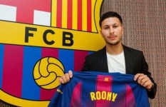 برشلونة يضم النجم الشاب روني باردجي رسميًا حتى 2029