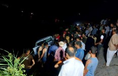 انقلاب سيارة في ترعة بالبحيرة