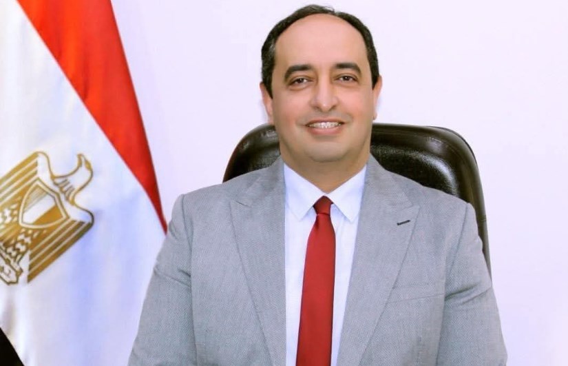 الدكتور عمرو عثمان الدكتور عمرو عثمان