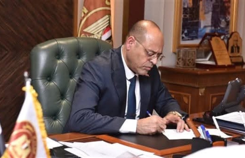 وزير العمل محمد جبران وزير العمل محمد جبران