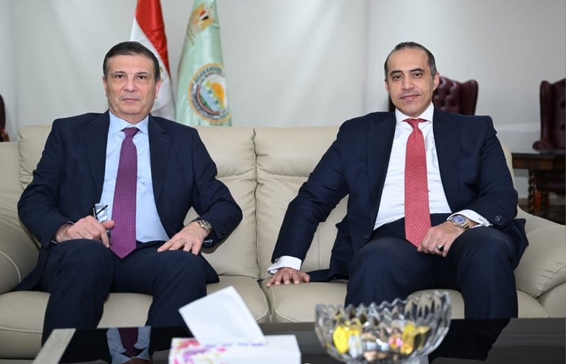 وزير الزراعة في لقاءه مع وزير الشئون النيابية وزير الزراعة في لقاءه مع وزير الشئون النيابية