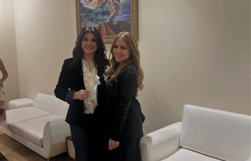 منى الشاذلي ومها الصغير منى الشاذلي ومها الصغير