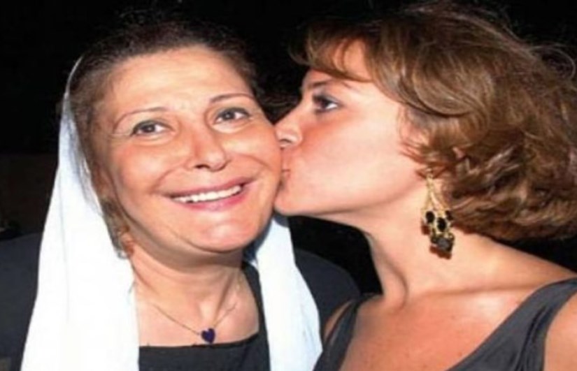 منة شلبي ووالدتها زيزي مصطفى منة شلبي ووالدتها زيزي مصطفى