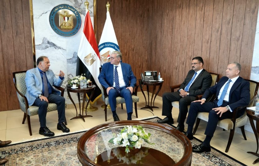 وزير البترول خلال اللقاء وزير البترول خلال اللقاء