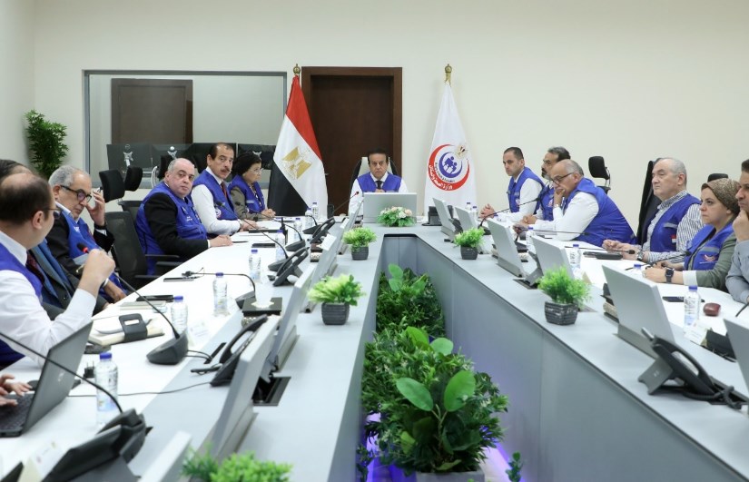 وزير الصحة يترأس غرفة الأزمات وزير الصحة يترأس غرفة الأزمات