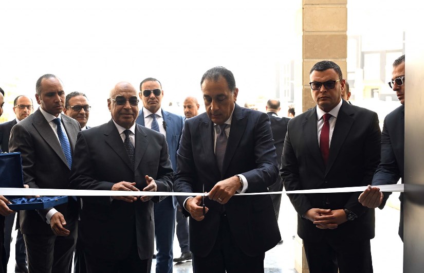 رئيس الوزراء يفتتح مكتب خدمات الأجانب بالعاصمة الإدارية رئيس الوزراء يفتتح مكتب خدمات الأجانب بالعاصمة الإدارية