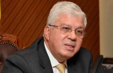 د. أيمن عاشور وزير التعليم العالي والبحث العلمي  د. أيمن عاشور وزير التعليم العالي والبحث العلمي