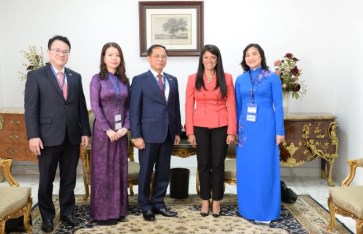 وزيرة التخطيط تستقبل وزراء فيتنام وزيرة التخطيط تستقبل وزراء فيتنام