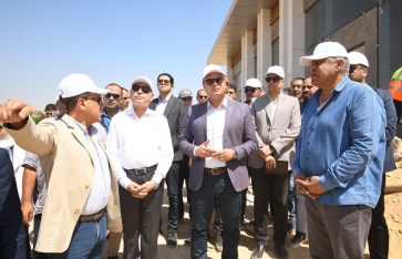 وزير الإسكان ومحافظ القاهرة  وزير الإسكان ومحافظ القاهرة