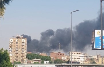 حريق داخل مخزن مواسير بلاستيكية  حريق داخل مخزن مواسير بلاستيكية