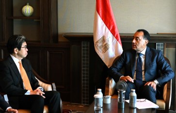 الدكتور مصطفى مدبولي ومحافظ بنك اليابان للتعاون الدولي الدكتور مصطفى مدبولي ومحافظ بنك اليابان للتعاون الدولي