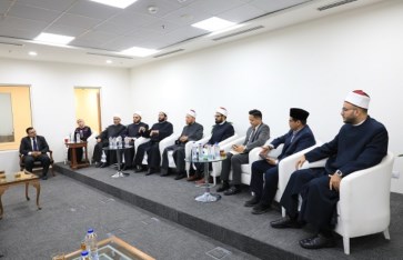 خلال اللقاء خلال اللقاء