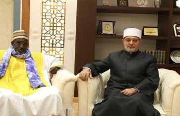 د. نظير عياد والشيخ محمد عمر د. نظير عياد والشيخ محمد عمر