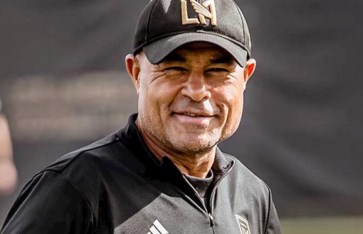 زكي عبد الفتاح 