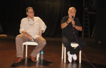 أشرف زكي أشرف زكي