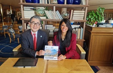 وزيرة التخطيط مع نائب رئيس جايكا وزيرة التخطيط مع نائب رئيس جايكا