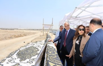 وزيرة التنمية المحلية تتابع رفع المخلفات وزيرة التنمية المحلية تتابع رفع المخلفات