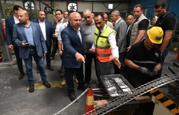 وزير الصناعة يتفقد مجمع مرغم 3 وزير الصناعة يتفقد مجمع مرغم 3