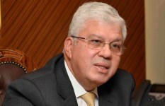 د. أيمن عاشور وزير التعليم العالي والبحث العلمي 