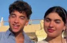  مونلي صديق سوزي الأردنية