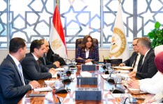 اجتماع الدكتورة منال عوض القائم بأعمال البيئة 