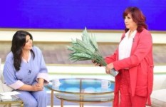 شيرين والإعلامية منى الشاذلي  شيرين والإعلامية منى الشاذلي