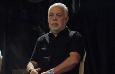 أشرف زكي أشرف زكي