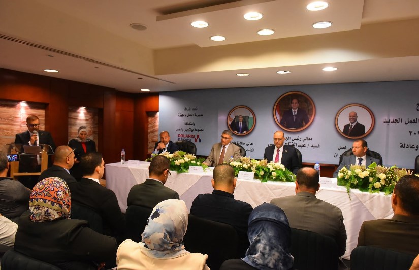 وزير العمل محمد جبران ومحافظ الجيزة وزير العمل محمد جبران ومحافظ الجيزة