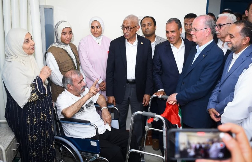 الجرحى الفلسطينيين في مستشفى العريش العام الجرحى الفلسطينيين في مستشفى العريش العام