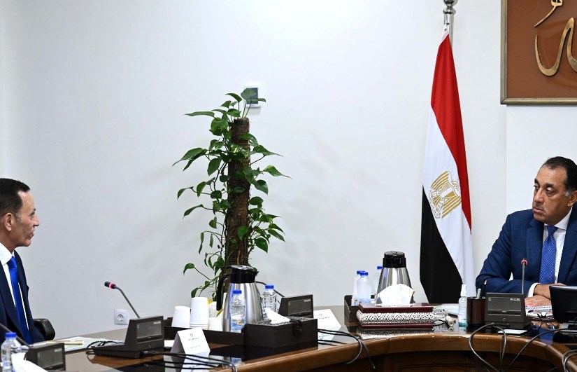 مدبولي يتابع مشروعات شركة "تنمية الريف المصري الجديد" مدبولي يتابع مشروعات شركة "تنمية الريف المصري الجديد"