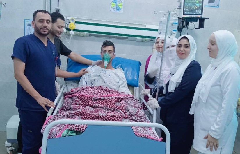 الشاب المصاب بلدغة ثعبان الشاب المصاب بلدغة ثعبان