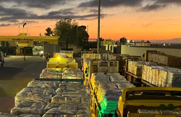 قافله الهلال الأحمر  قافله الهلال الأحمر