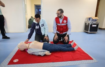 دورة الهلال الأحمر  دورة الهلال الأحمر