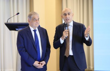 وزير التربية والتعليم مع الإعلامي أسامه كمال  وزير التربية والتعليم مع الإعلامي أسامه كمال