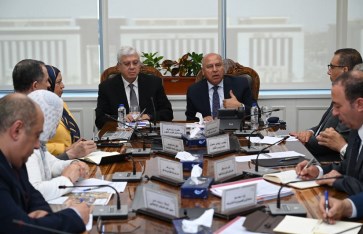 اجتماع المهندس كامل الوزير- والدكتور أيمن عاشور وزير التعليم  اجتماع المهندس كامل الوزير- والدكتور أيمن عاشور وزير التعليم