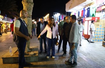 جولة ليلية مفاجئة لوزيرة التنمية المحلية في مدينة دهب جولة ليلية مفاجئة لوزيرة التنمية المحلية في مدينة دهب