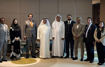 رئيس غرفة التجارة ووفد الأعمال الباكستاني رئيس غرفة التجارة ووفد الأعمال الباكستاني