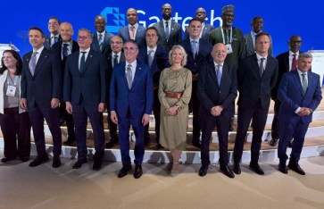 وزير البترول خلال المؤتمر  وزير البترول خلال المؤتمر