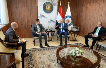 وزير البترول خلال اللقاء  وزير البترول خلال اللقاء